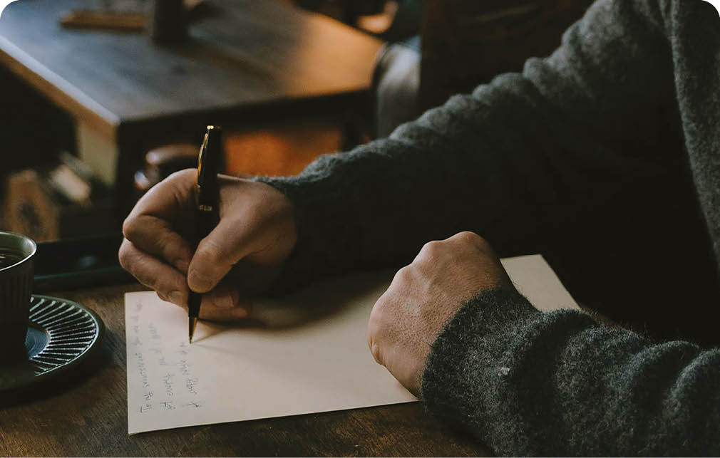 A handwritten letter is written on a page with cursive writing. The letter is addressed to a person named “Bill." The writing is in cursive, and the letter is dated 29th January 1877. AI generated content